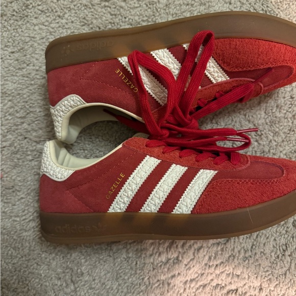 Adidas Red Gazelles - Picture 5 of 7